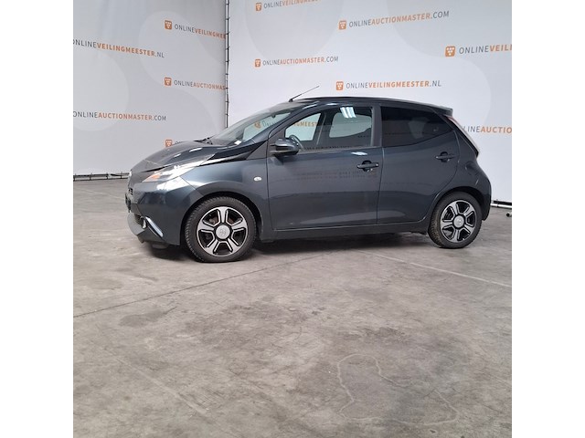 Personenauto, toyota, aygo, 1.0 vvt-i x-clusiv, 2016 - afbeelding 18 van  20