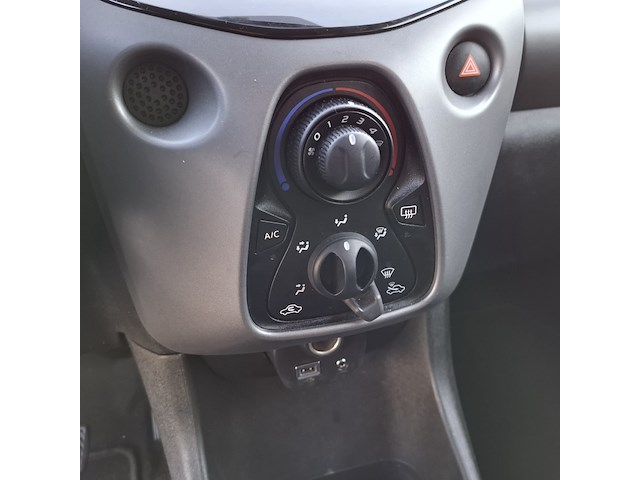 Personenauto, toyota, aygo 1.0 vvt-i x-first, 2018 - afbeelding 37 van  54