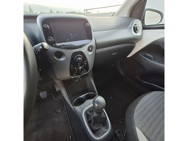 Personenauto, toyota, aygo 1.0 vvt-i x-first, 2018 - afbeelding 39 van  54