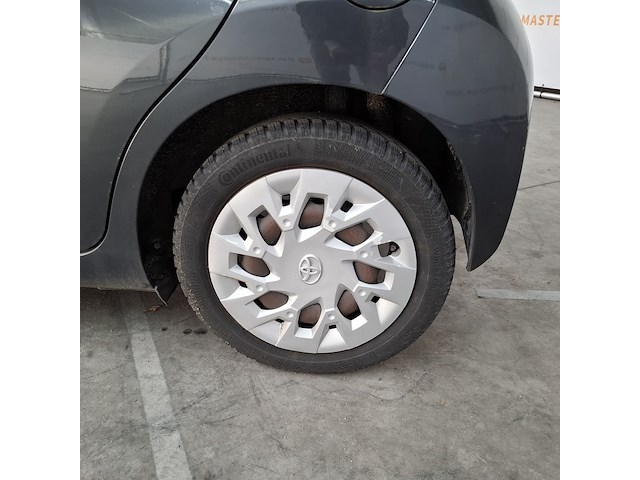 Personenauto, toyota, aygo, 1.0 vvt-i x-play, 2019 - afbeelding 4 van  52