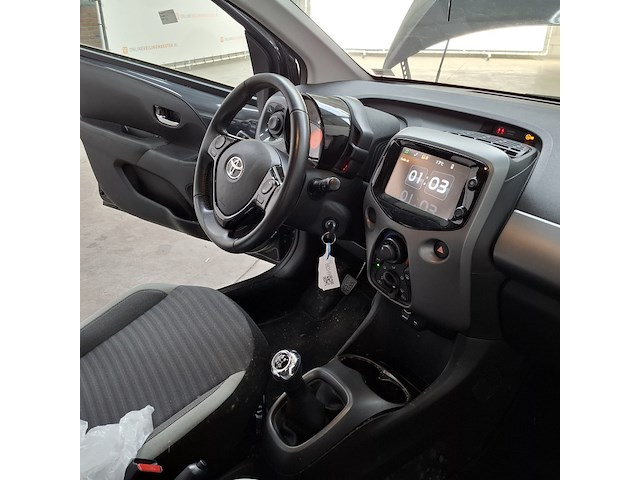 Personenauto, toyota, aygo, 1.0 vvt-i x-play, 2019 - afbeelding 35 van  52