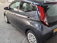 Personenauto, toyota, aygo, 1.0 vvt-i x-play, 2019 - afbeelding 50 van  52