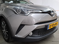 Personenauto, toyota, c-hr, 1.8 hybrid bi-tone, 2017 - afbeelding 13 van  73