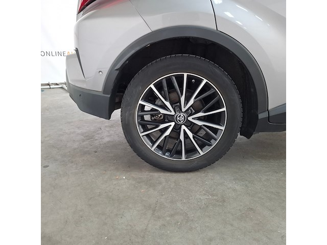 Personenauto, toyota, c-hr, 1.8 hybrid bi-tone, 2017 - afbeelding 16 van  73