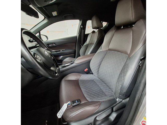 Personenauto, toyota, c-hr, 1.8 hybrid bi-tone, 2017 - afbeelding 30 van  73