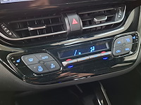 Personenauto, toyota, c-hr, 1.8 hybrid bi-tone, 2017 - afbeelding 39 van  73