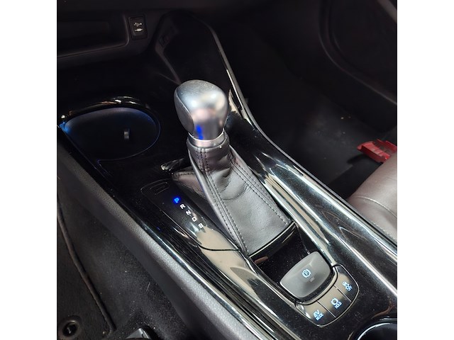 Personenauto, toyota, c-hr, 1.8 hybrid bi-tone, 2017 - afbeelding 41 van  73