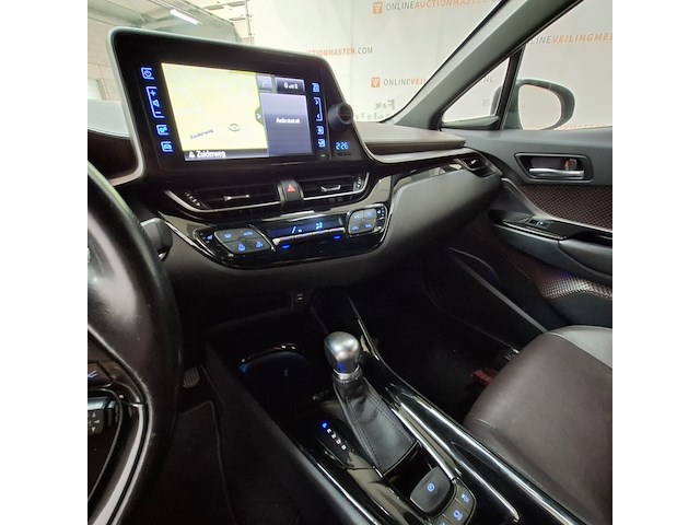 Personenauto, toyota, c-hr, 1.8 hybrid bi-tone, 2017 - afbeelding 42 van  73