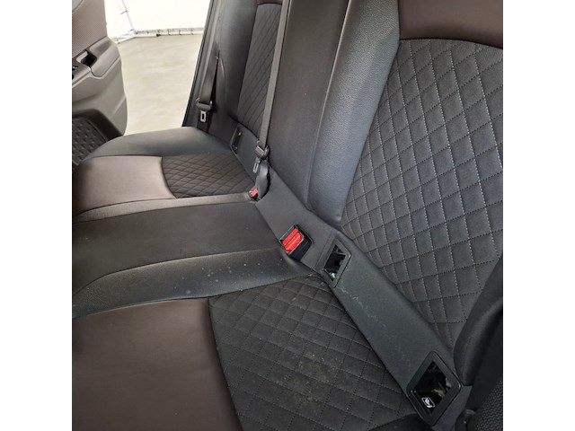 Personenauto, toyota, c-hr, 1.8 hybrid bi-tone, 2017 - afbeelding 46 van  73