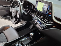 Personenauto, toyota, c-hr, 1.8 hybrid bi-tone, 2017 - afbeelding 54 van  73