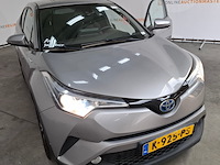 Personenauto, toyota, c-hr, 1.8 hybrid bi-tone, 2017 - afbeelding 69 van  73