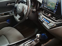Personenauto, toyota, c-hr - afbeelding 31 van  45