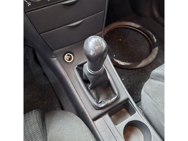 Personenauto, toyota, corolla, 1.4 vvt-i terra, 2005 - afbeelding 18 van  46