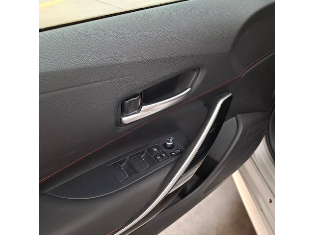 Personenauto, toyota, corolla 2.0 hybrid executive - afbeelding 33 van  79