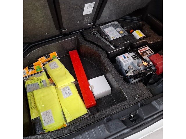 Personenauto, toyota, corolla 2.0 hybrid - afbeelding 47 van  71