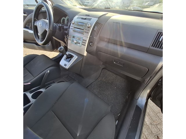 Personenauto, toyota, corolla verso 1.8, 1.8 vvt-i sol 7p., 2005 - afbeelding 39 van  49