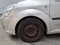 Personenauto, toyota, corolla verso, 1.8 vvt-i sol 7p., 2004 - afbeelding 3 van  57