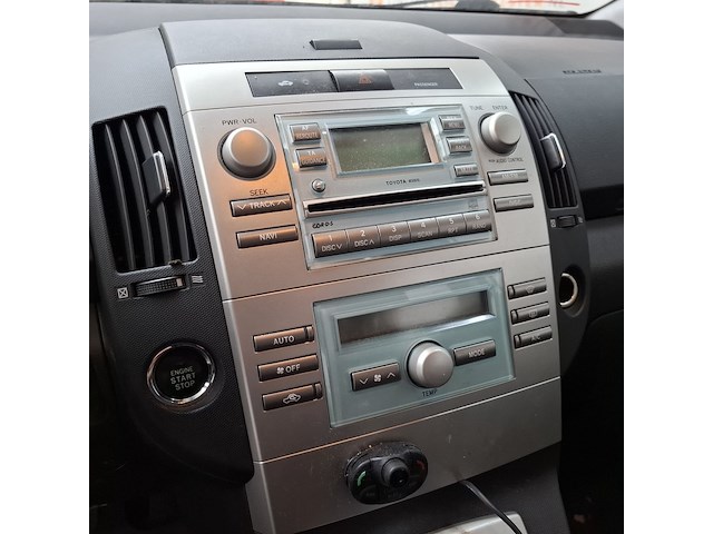 Personenauto, toyota, corolla verso, 1.8 vvt-i sol 7p., 2004 - afbeelding 30 van  57