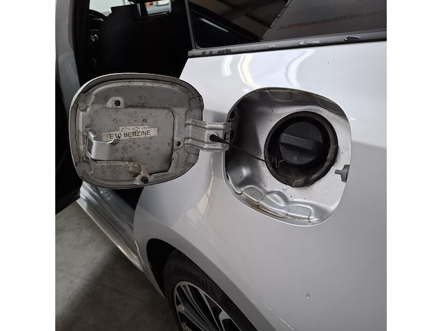 Personenauto, toyota, corolla - afbeelding 30 van  52