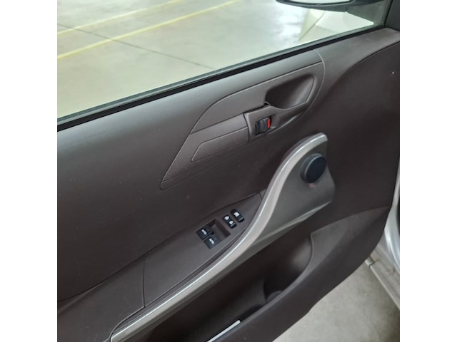 Personenauto, toyota, iq, 1.0 vvti comfort, 2009 - afbeelding 27 van  65