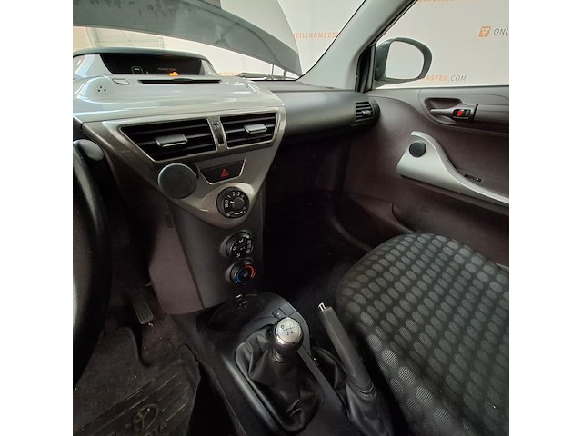 Personenauto, toyota, iq, 1.0 vvti comfort, 2009 - afbeelding 39 van  65