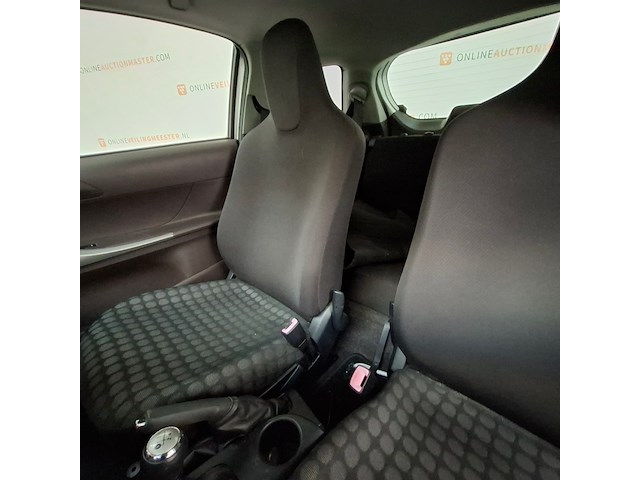 Personenauto, toyota, iq, 1.0 vvti comfort, 2009 - afbeelding 40 van  65