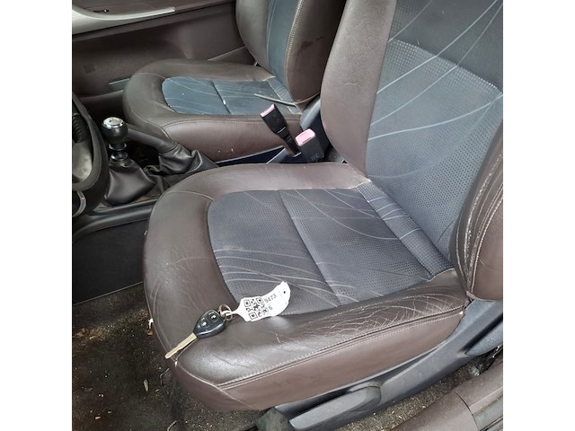 Personenauto, toyota, iq, 1.0 vvti comfort, 2010 - afbeelding 35 van  71