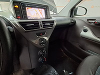 Personenauto, toyota, iq, 1.0 vvti comfort, 2010 - afbeelding 46 van  71