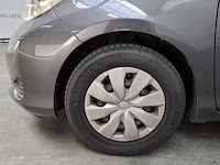 Personenauto, toyota, yaris, 1.0 vvt-i aspiration, 2012 - afbeelding 2 van  61