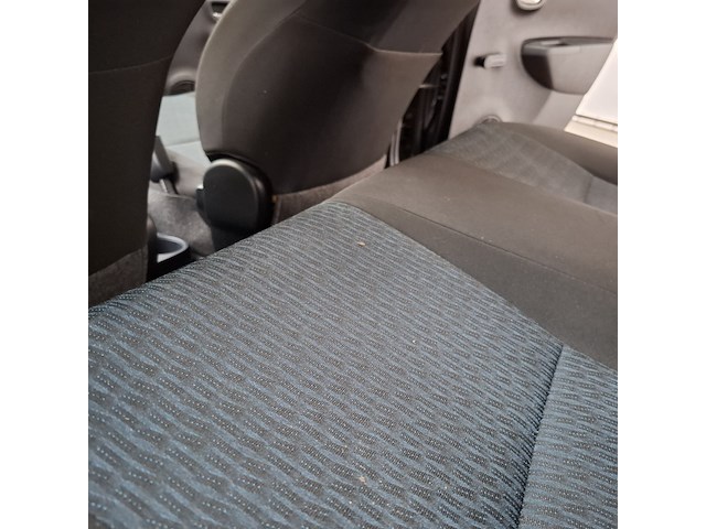 Personenauto, toyota, yaris, 1.0 vvt-i aspiration, 2012 - afbeelding 33 van  61