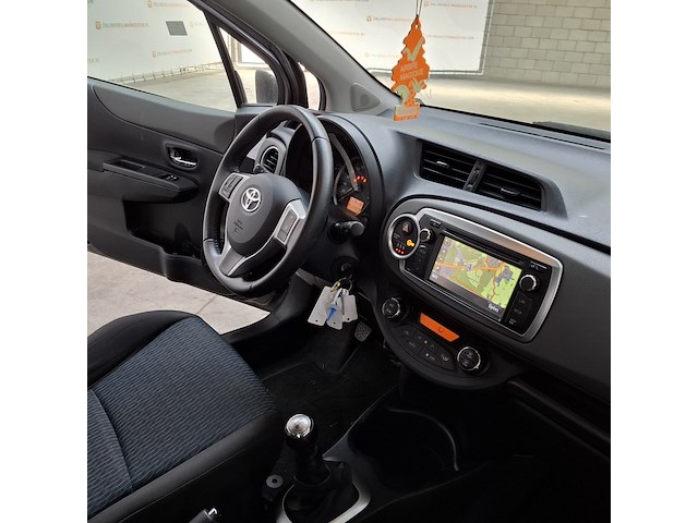 Personenauto, toyota, yaris, 1.0 vvt-i aspiration, 2012 - afbeelding 39 van  61
