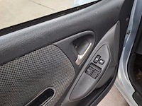Personenauto, toyota, yaris, 1.0 vvt-i terra, 2005 - afbeelding 30 van  70