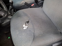 Personenauto, toyota, yaris, 1.0 vvt-i terra, 2005 - afbeelding 32 van  70