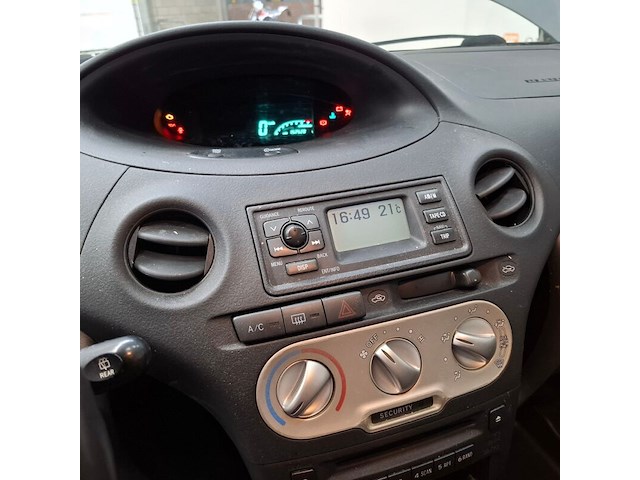 Personenauto, toyota, yaris, 1.0 vvt-i terra, 2005 - afbeelding 40 van  70