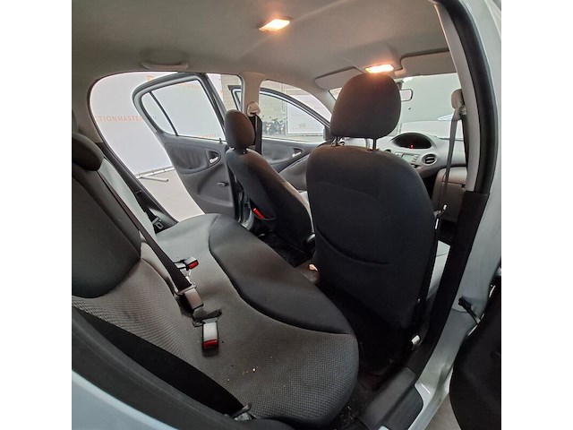 Personenauto, toyota, yaris, 1.0 vvt-i terra, 2005 - afbeelding 49 van  70