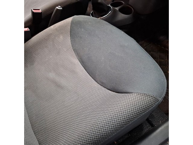 Personenauto, toyota, yaris, 1.0 vvt-i terra, 2005 - afbeelding 53 van  70