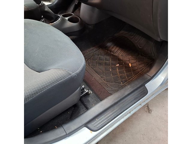 Personenauto, toyota, yaris, 1.0 vvt-i terra, 2005 - afbeelding 54 van  70