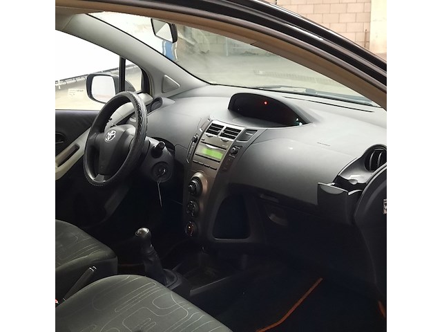 Personenauto, toyota, yaris, 1.0 vvti acces, 2011 - afbeelding 25 van  38