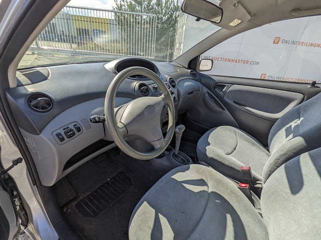 Personenauto, toyota, yaris 1.3-16v vvt-i sol, 2000 - afbeelding 4 van  45