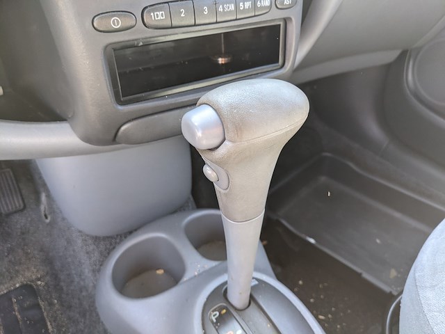 Personenauto, toyota, yaris 1.3-16v vvt-i sol, 2000 - afbeelding 10 van  45