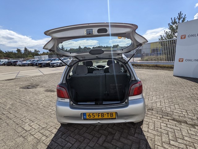 Personenauto, toyota, yaris 1.3-16v vvt-i sol, 2000 - afbeelding 17 van  45