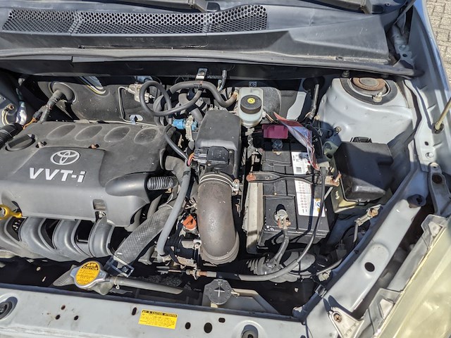 Personenauto, toyota, yaris 1.3-16v vvt-i sol, 2000 - afbeelding 21 van  45