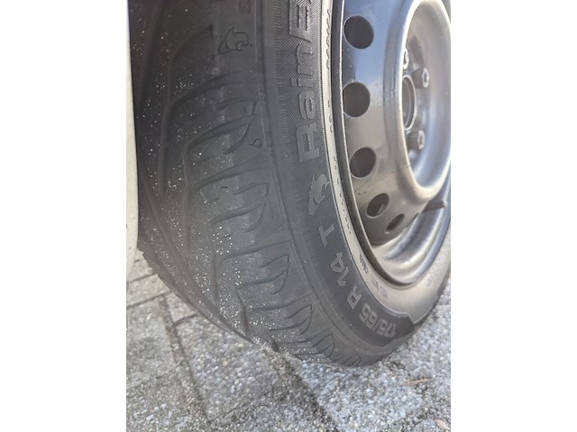 Personenauto, toyota, yaris 1.3-16v vvt-i sol, 2000 - afbeelding 28 van  45