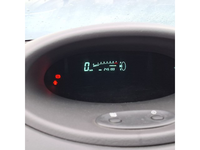 Personenauto, toyota, yaris, 1.3-16v vvt-i sol, 2002 - afbeelding 26 van  37