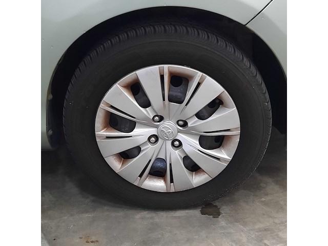 Personenauto, toyota, yaris, 1.3 vvt-i aspiration, 2012 - afbeelding 3 van  34