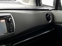 Personenauto, toyota, yaris, 1.3 vvt-i aspiration, 2012 - afbeelding 18 van  34