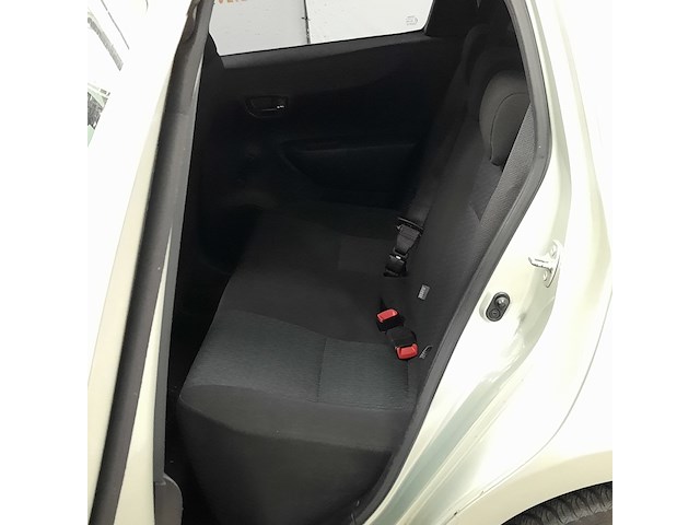 Personenauto, toyota, yaris, 1.3 vvt-i aspiration, 2012 - afbeelding 20 van  34