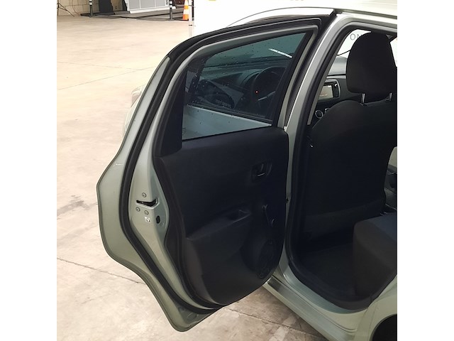 Personenauto, toyota, yaris, 1.3 vvt-i aspiration, 2012 - afbeelding 21 van  34