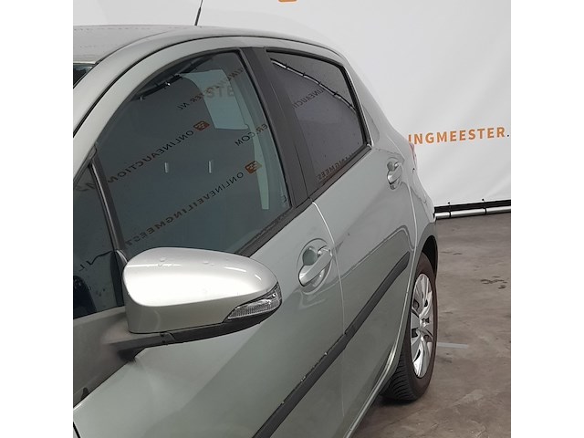 Personenauto, toyota, yaris, 1.3 vvt-i aspiration, 2012 - afbeelding 30 van  34