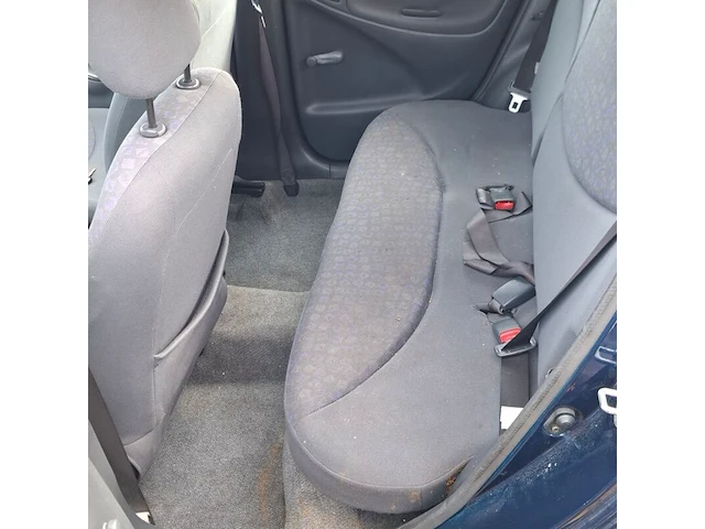 Personenauto, toyota, yaris, 1.3 vvt-i luna, 2002 - afbeelding 4 van  31